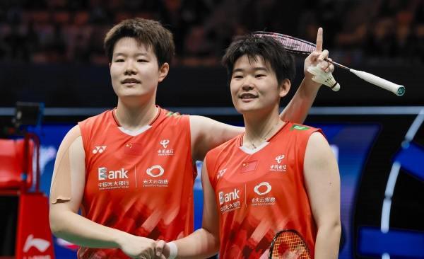 圣坛组合谈昵称:只要不说俺是男人婆就行